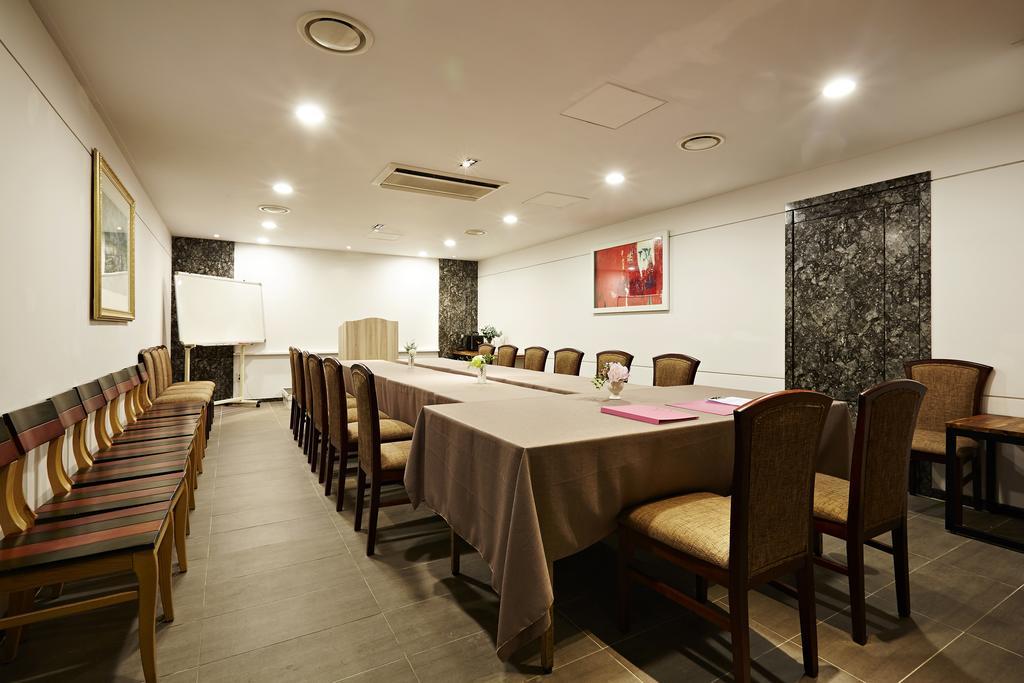 Hotel Namoo Cheong-Ju Cheongju Ngoại thất bức ảnh